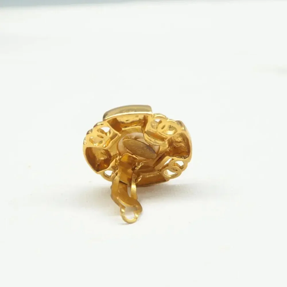100% Authentic CHANEL Gold Metal CC Pearl Clip-On Earrings 646-092924